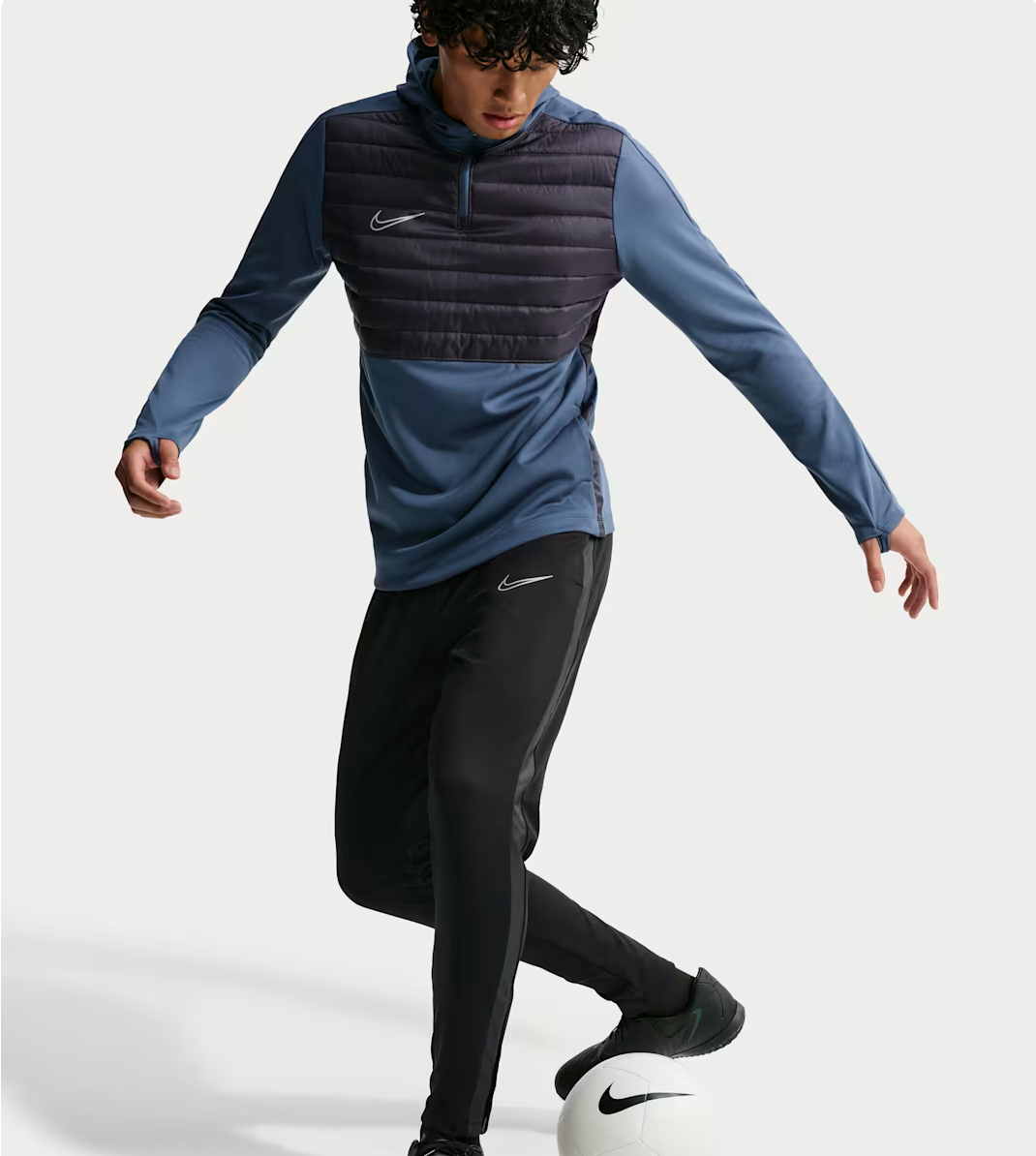 Nike Academy Winter Warrior Men's Therma-FIT Soccer Pants
