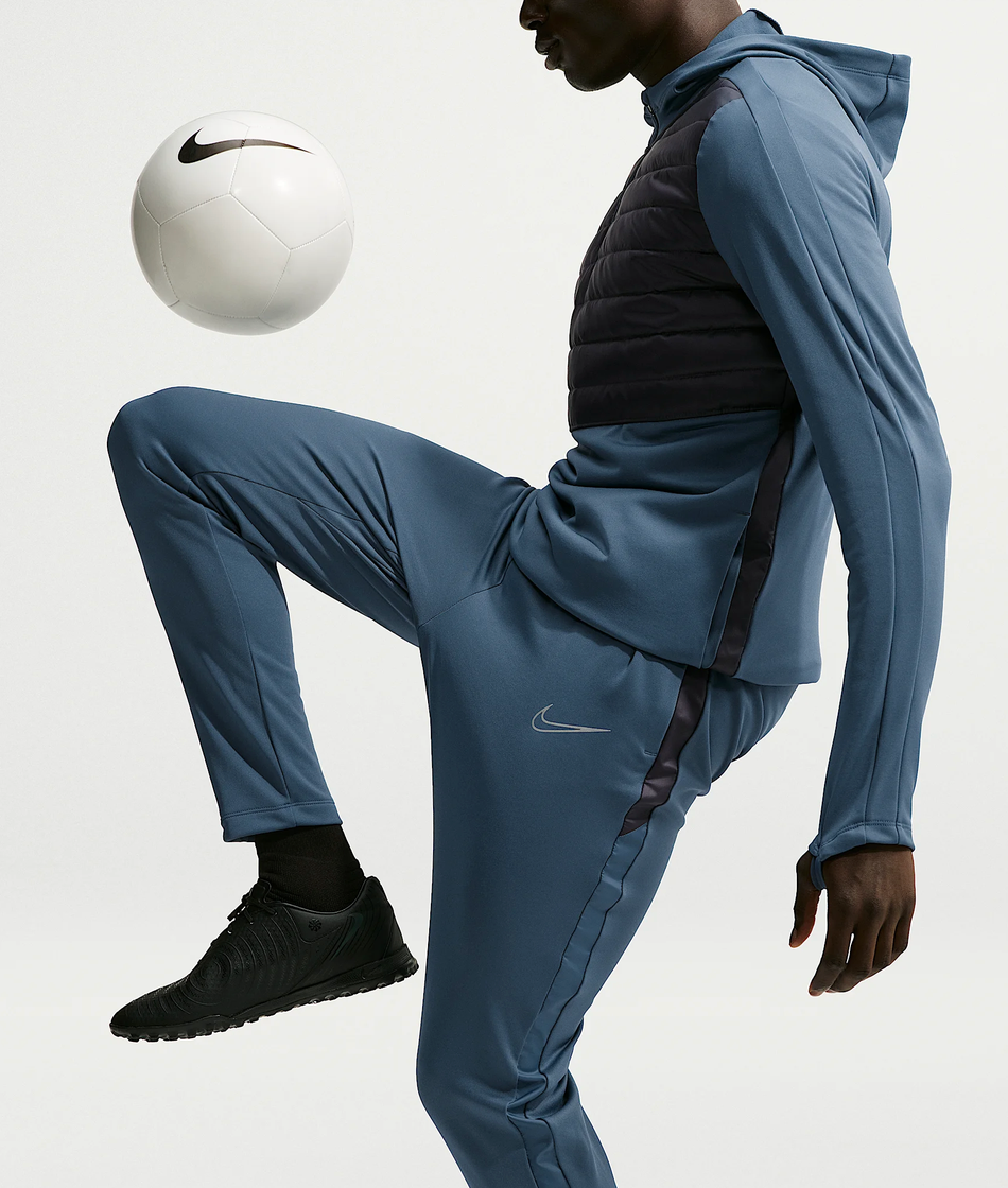 Nike Academy Winter Warrior Men's Therma-FIT Soccer Pants